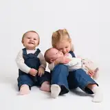 Bilder fra Søskenbarnkjærlighet i studio